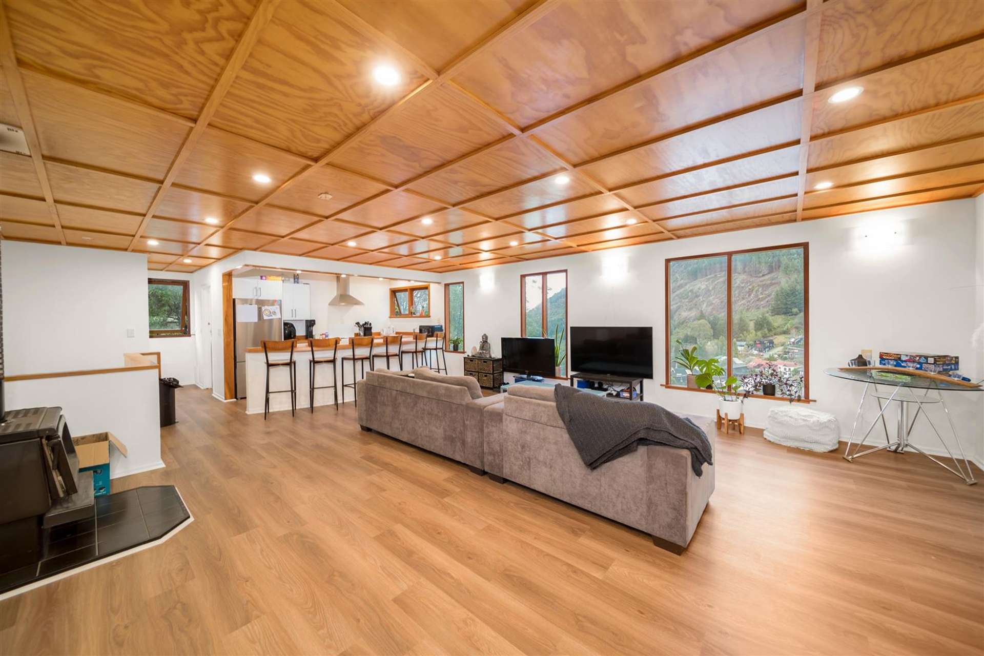 16 Mackinnon Terrace Fernhill/Sunshine Bay_0