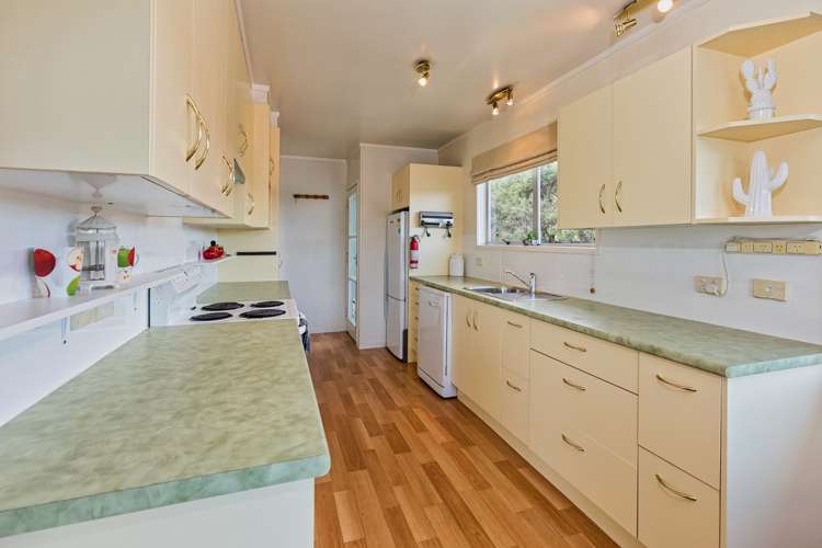 10 Seakens Way Glen Eden_12