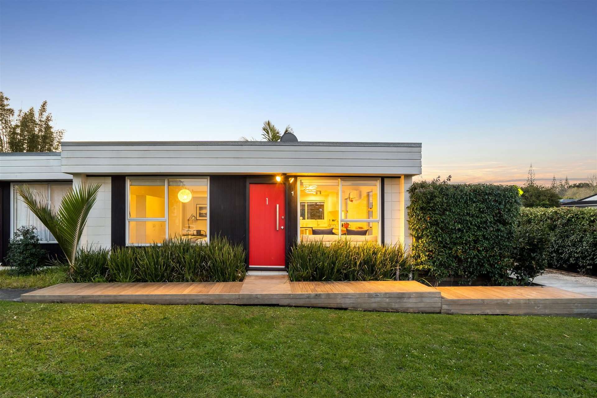 1/1 Cockayne Crescent Sunnynook_0