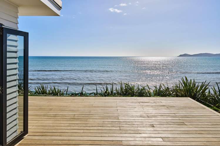 102 The Esplanade Raumati South_1