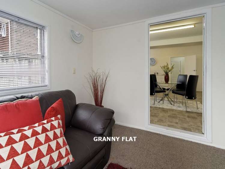 12 Surat Place Glen Eden_21