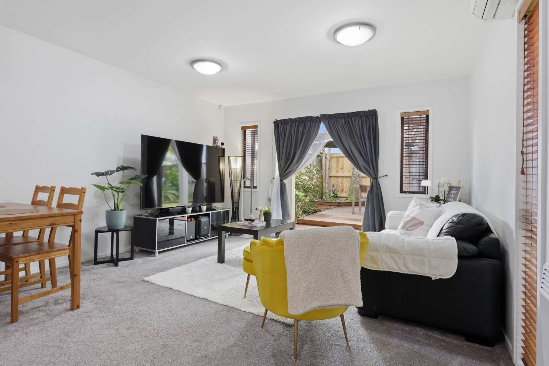 60/92 Bush Road Albany_0