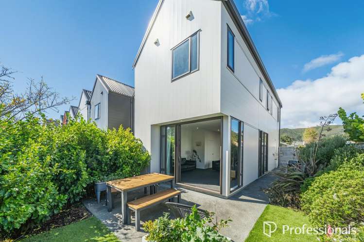 11 Ron Deal Way Epuni_18