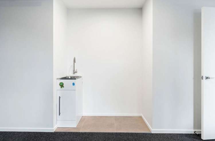 32 Monarch Drive Robinsons Bay_13