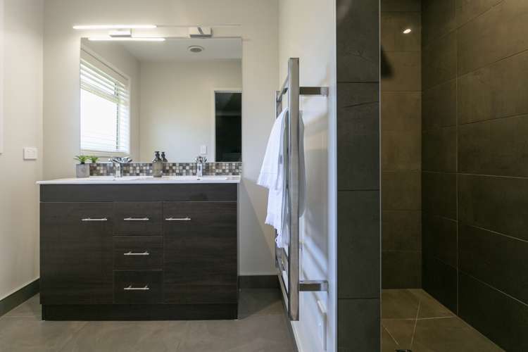 51 Montgomery Crescent Kinloch_20