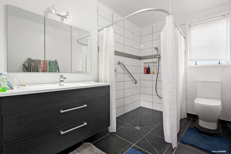 24 Camphora Place Ranui_12