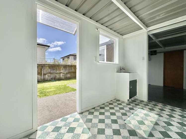 2/5 Carolyn Street Manukau_13