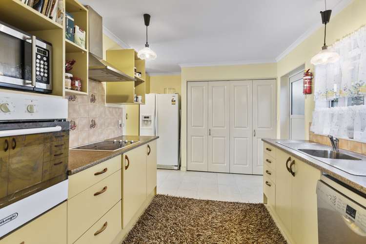 15a Tukanae Street Strathmore Park_7