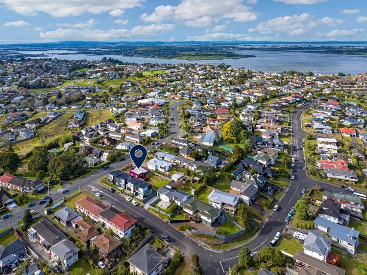 1315 Dominion Road Mt Roskill_10