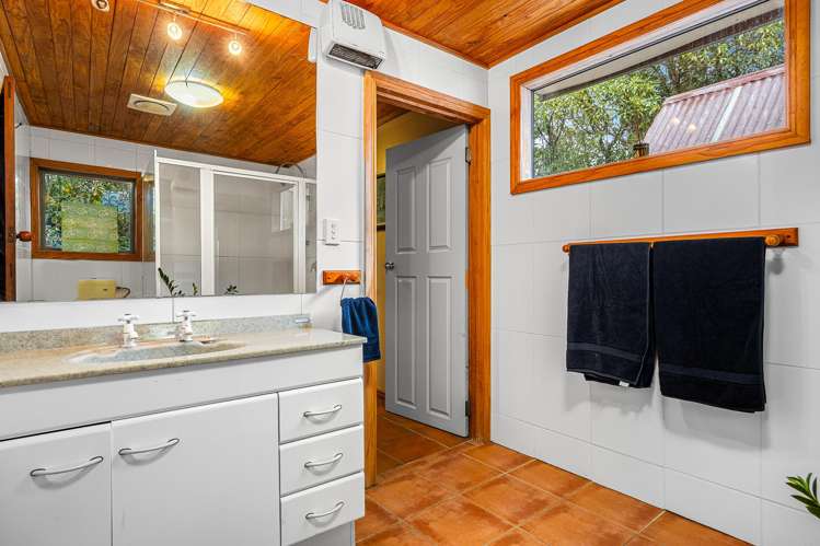 6 Chamberlain Avenue Amberley Beach_6