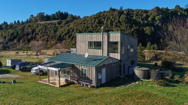 111 Bates Road Takaka Hill_31