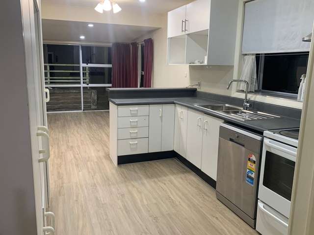 1 Wakefield Terrace Tawa_4