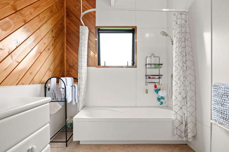 4 Tupelo Street Pukete_21