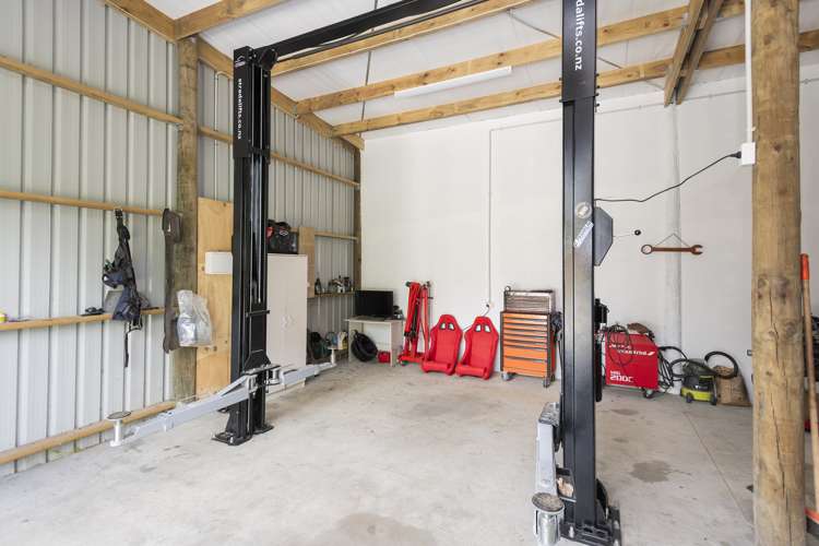 445 Nelson Road Riverdale_19