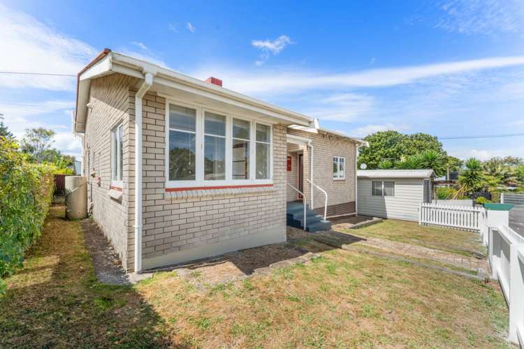 32 Hardington Street Onehunga_25