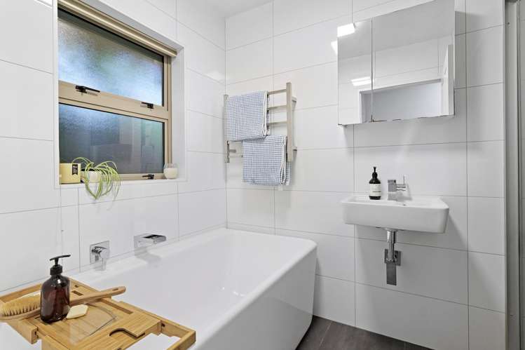 7 Gilders Grove Heathcote Valley_13