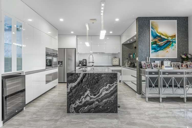 1/10 Shelly Beach Road Saint Marys Bay_13