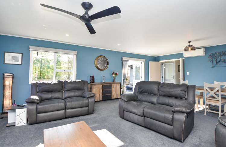 374 High Street South Carterton_5