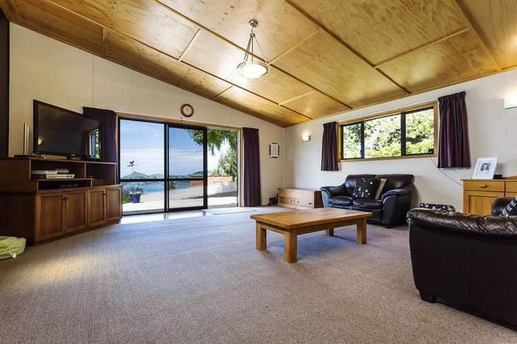 227 Reservoir Road Sawyers Bay_13