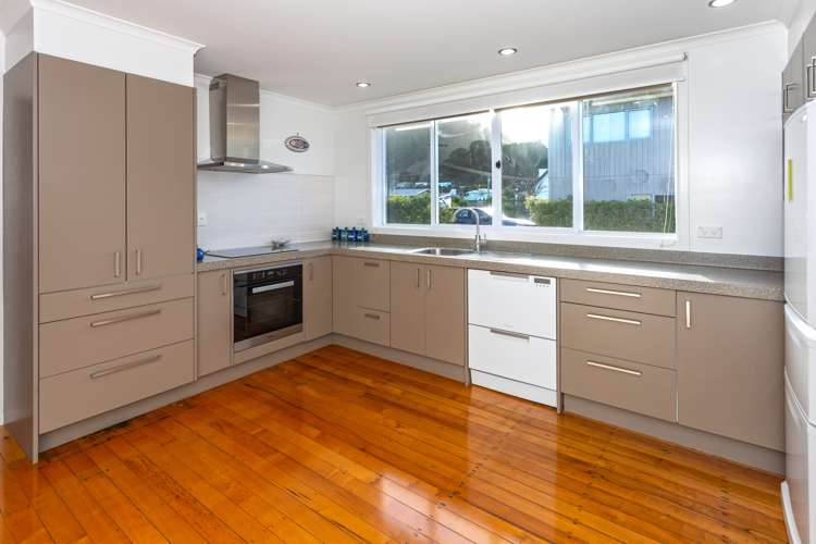 102 Robert Street Thames_6