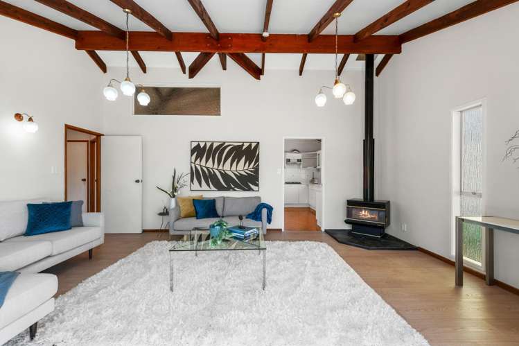 10 Borrowdace Avenue Botany Downs_15