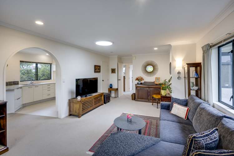 56 Kensington Drive Taradale_5