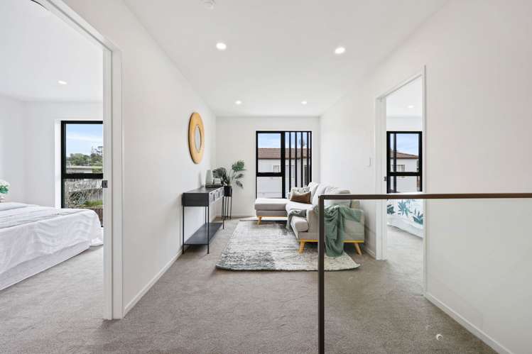 12B Butley Drive Farm Cove_16