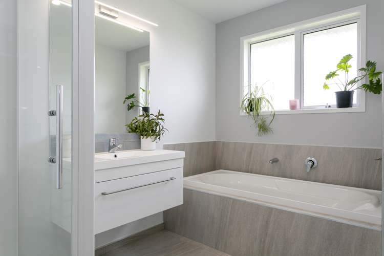 6 Kahikatea Drive Kinloch_25