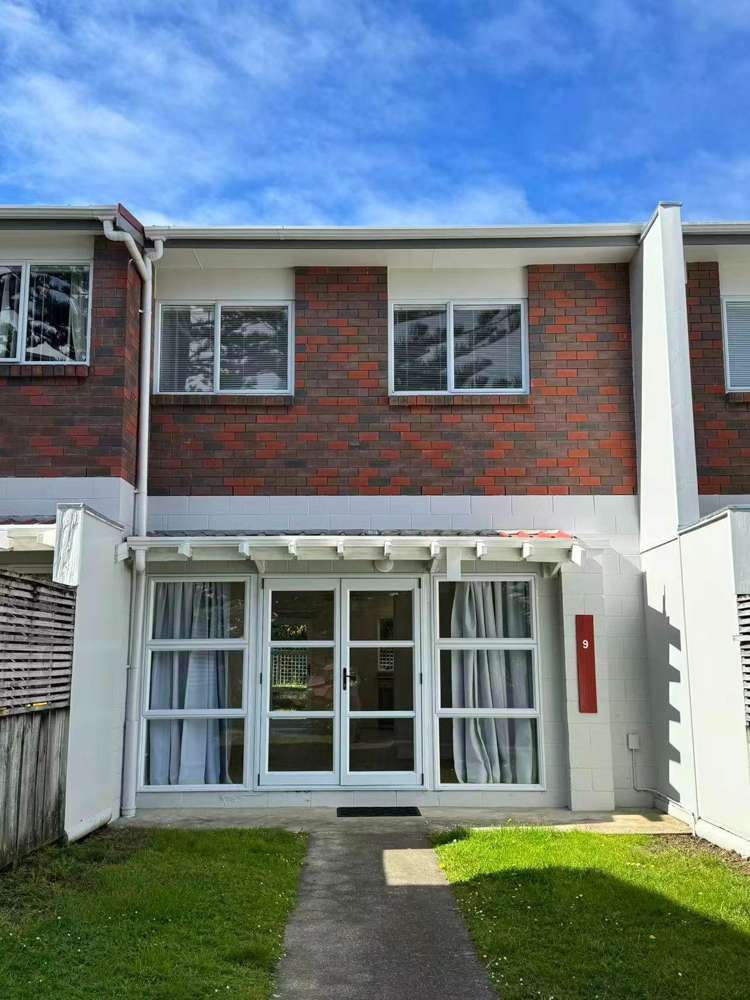 9/336B East Coast Road Mairangi Bay_25