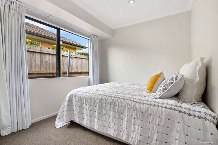 55 Newbliss Crescent East Tamaki Heights_11