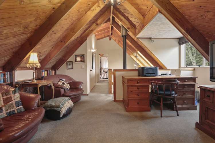 13 Bush Road Waiatarua_11