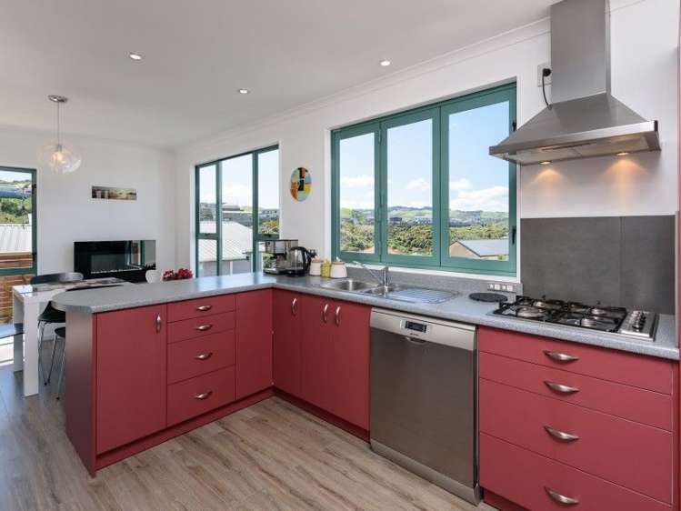 8 Claverton Grove Churton Park_13