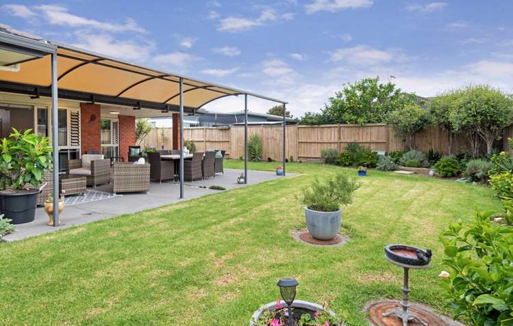 7 Columbia Crescent Beachlands_26