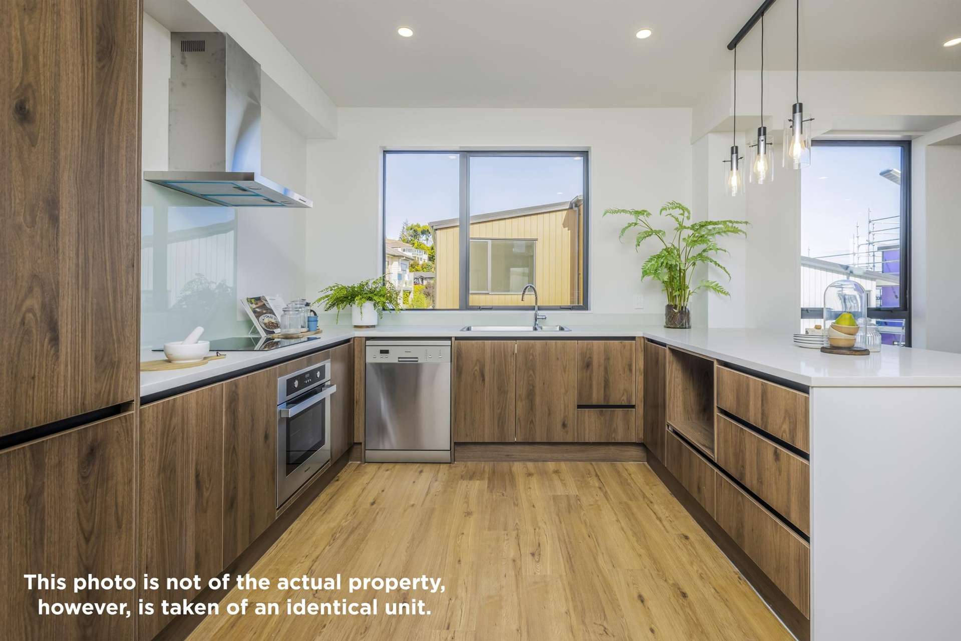 8 Timo Way Flat Bush_0