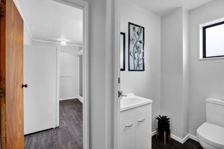 11 County Drive Hawera_14