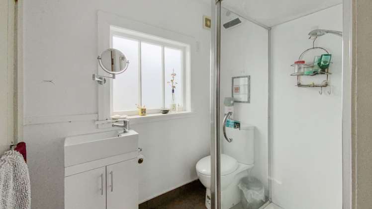 37 Chilka Street Berhampore_6