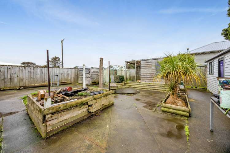 162 Glover Road Hawera_10