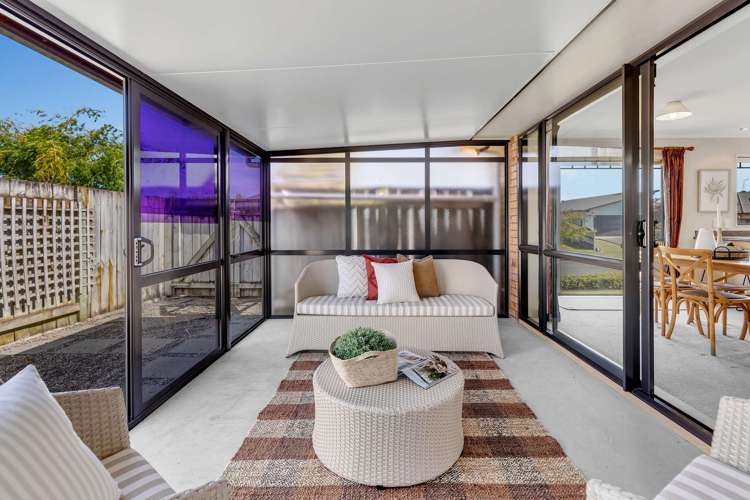 16 Meridian Grove Kelvin Grove_12