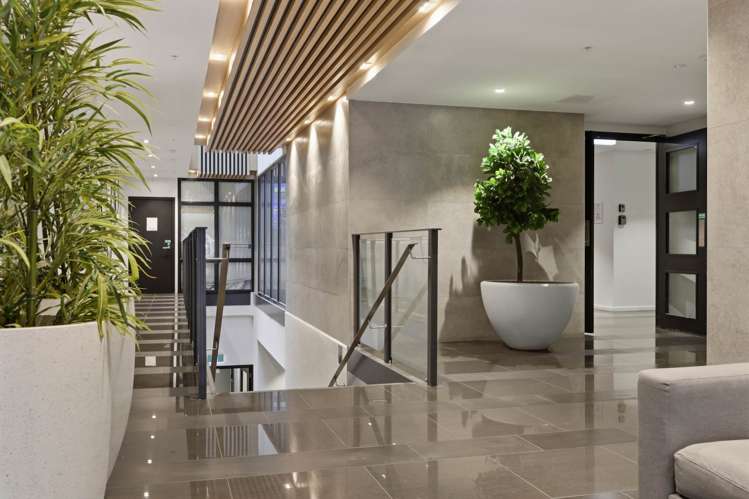 1701/8 Airedale Street City Centre_16