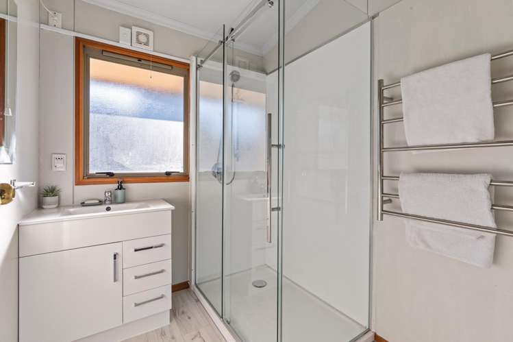 11A Kingsgate Lane Waihola_11