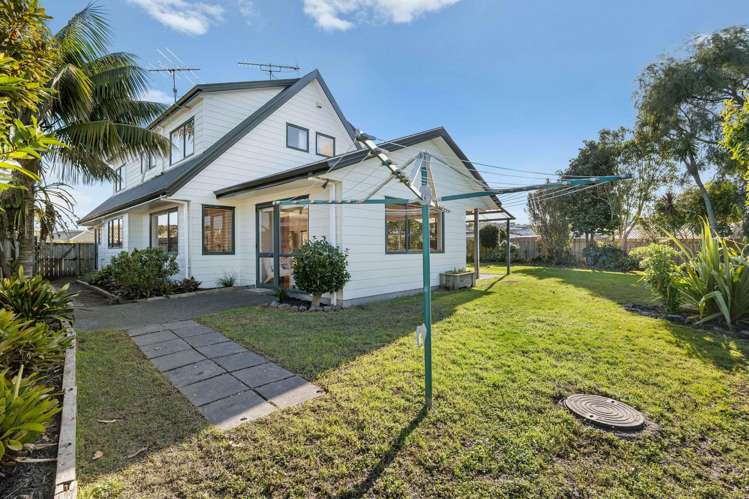 48 Lakeside Drive Orewa_28