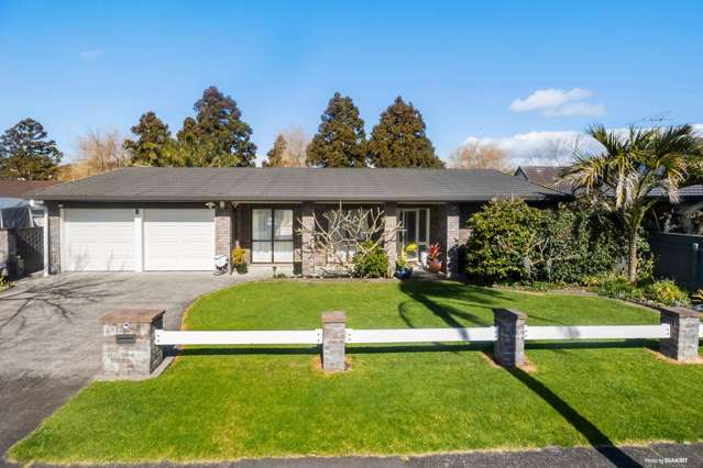 Price Reduction!!!  Vendor Says Sell!!!