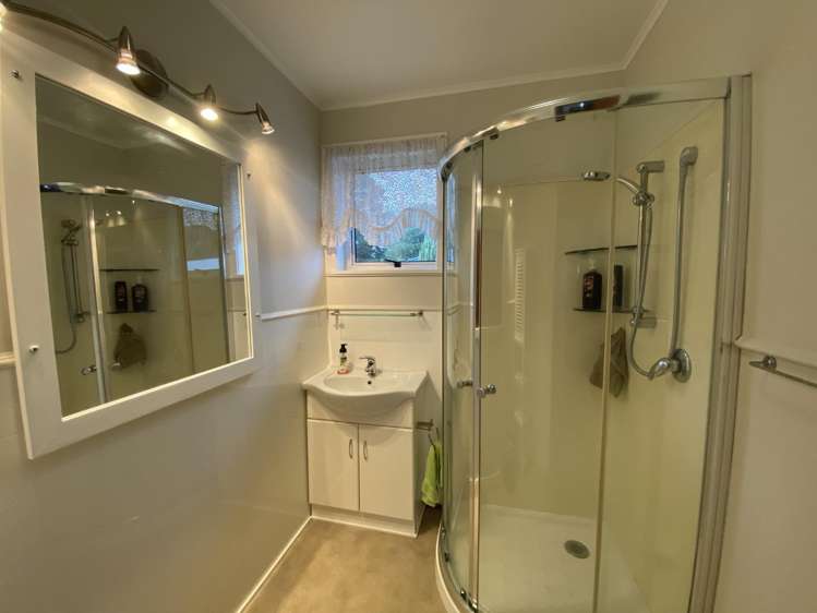 32 Corks Road Kamo West_8