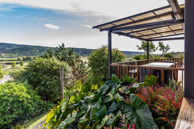 313 Hill Road Eskdale_2