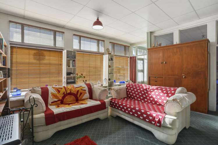 184 Main Road Waikouaiti_1