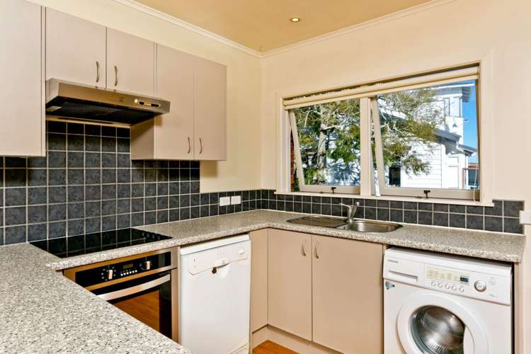 3/5 Esmonde Road Takapuna_11