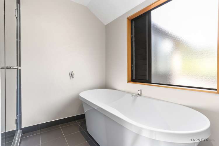 19 Cochran Road Oratia_10