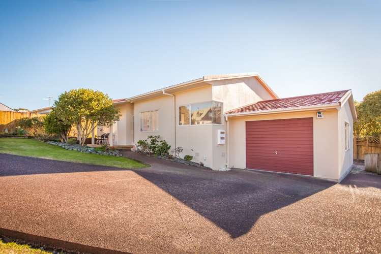 11 Skybird Place Glen Eden_1