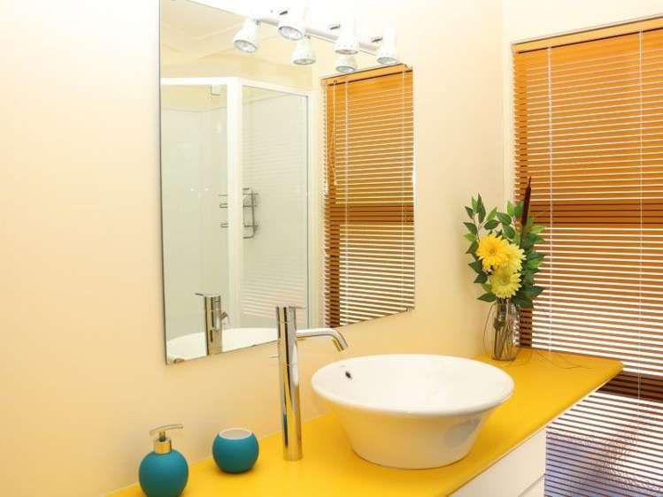 19 Hawk Hill Crescent Cooks Beach_12