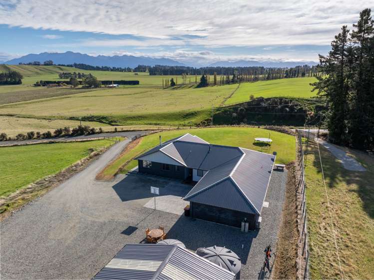 796 Kakapo Road Te Anau & Surrounds_37